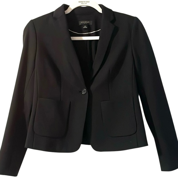 Ann Taylor Petites one button blazer Black Womens 4P Pockets Lined Classic Chic - Picture 1 of 10
